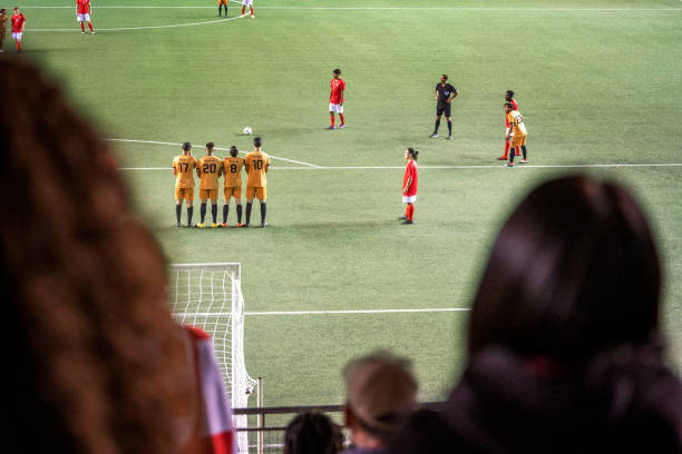 他面对的是 他面对的是